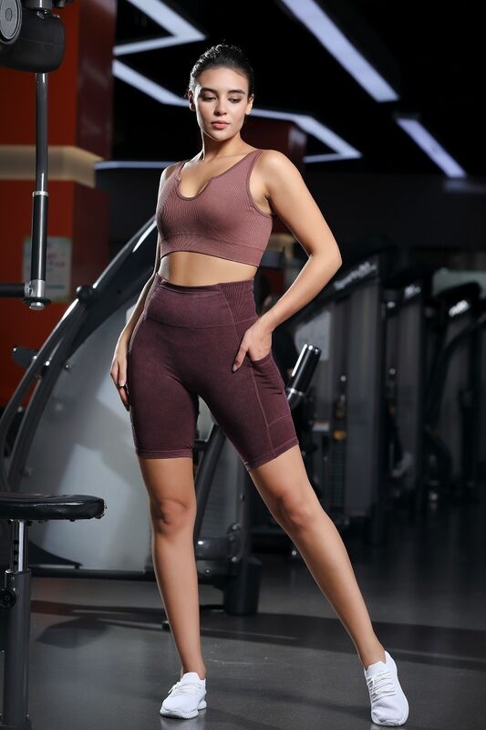 quality Supportive Wide Shoulder Straps Yoga Sports Bra For Gym And Streetwear factory