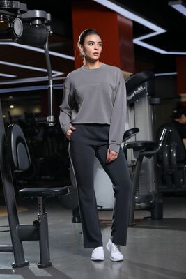 품질 주머니가 있는 여성용 고층 플레어 바지 공장